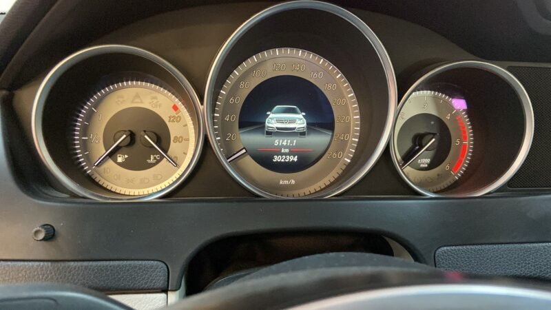 MERCEDES-BENZ CLASE C 220 CDI BE AVANTGARDE
