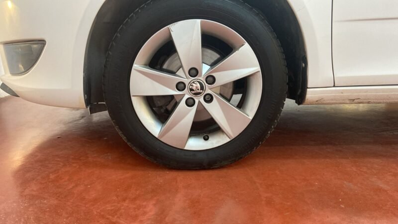 SKODA FABIA 1.2 I ACTIVE