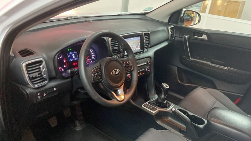 KIA SPORTAGE 1.7 CRDI BUSINESS