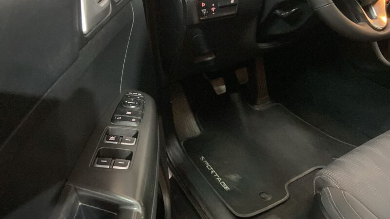 KIA SPORTAGE 1.7 CRDI BUSINESS