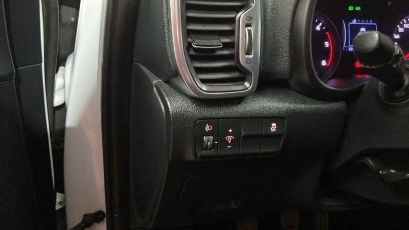 KIA SPORTAGE 1.7 CRDI BUSINESS
