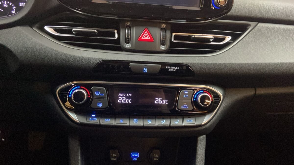 HYUNDAI i30 1.0 TGDI KLASS MILD-HYBRID