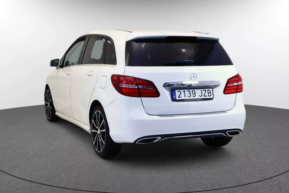 MERCEDES-BENZ CLASE B 180 D URBAN