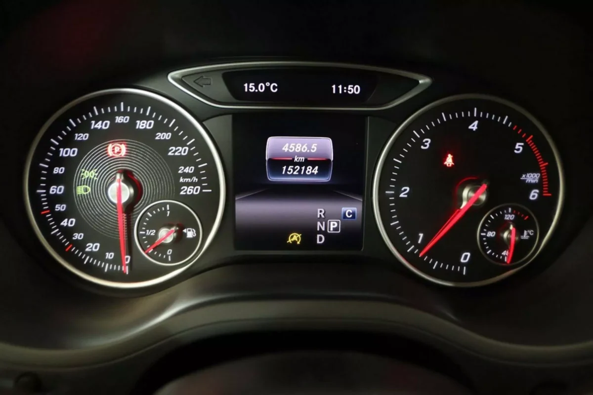 MERCEDES-BENZ CLASE B 180 D URBAN